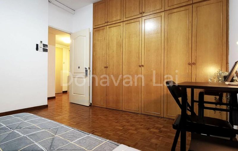 Room (Condo) for Rent in  Ridgewood - Image 1